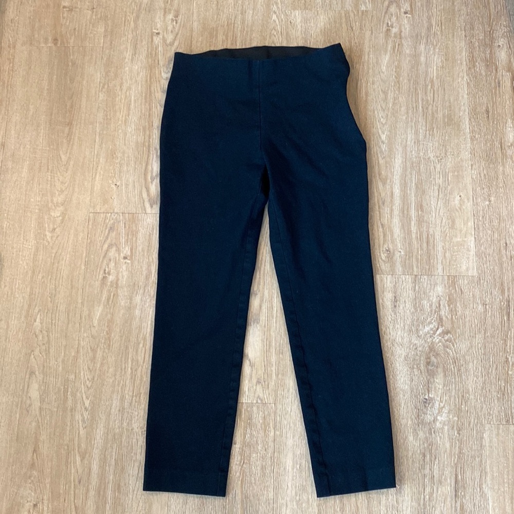 A New Day cropped ankle pants side zipper & stretch waistband. Black xs 2-4